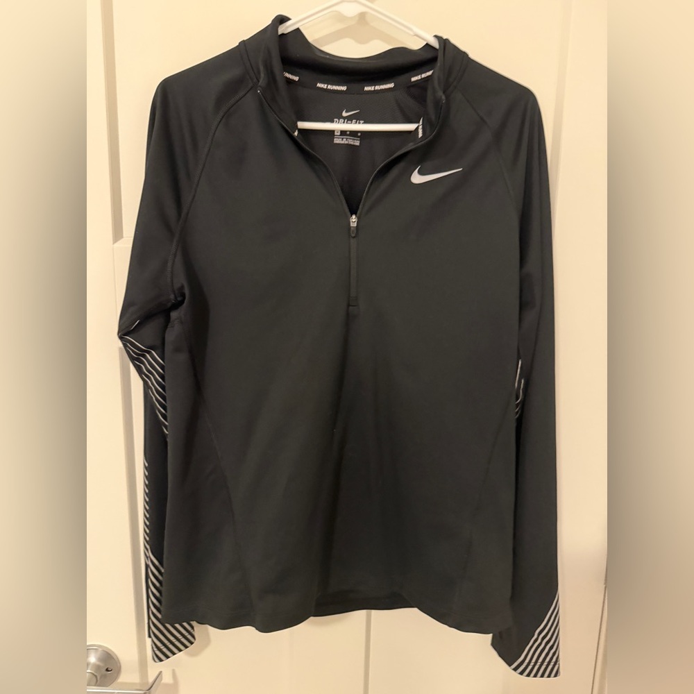 Nike Black & Silver 1/4 Zip Running Pullover – Women’s Medium